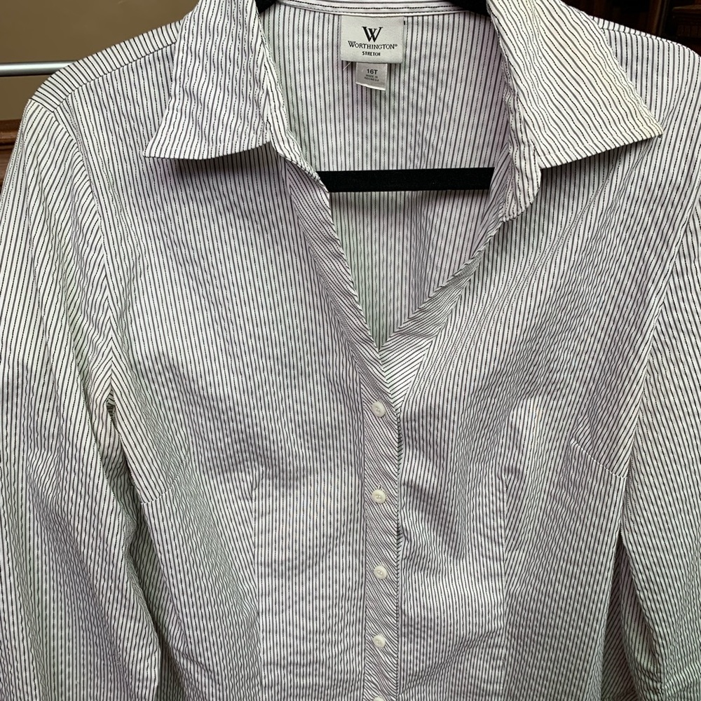 Blouse button down